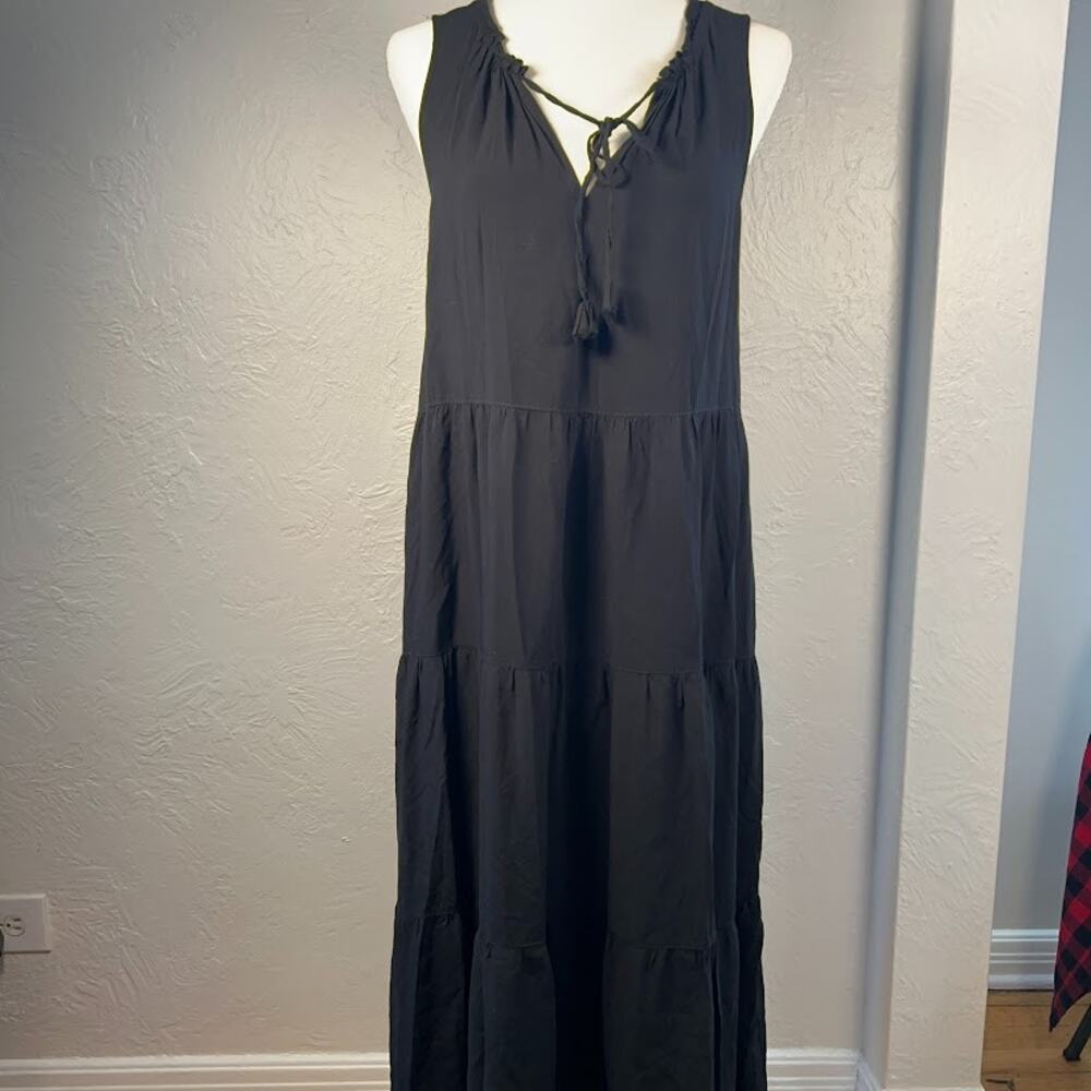 Max Studio Black Tiered Maxi Dress L Women's Tie Neck Sleveless Boho Vacation